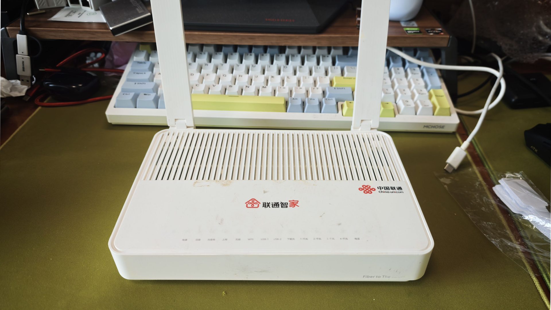 联通HG3142F光猫拆解 (2) 正面