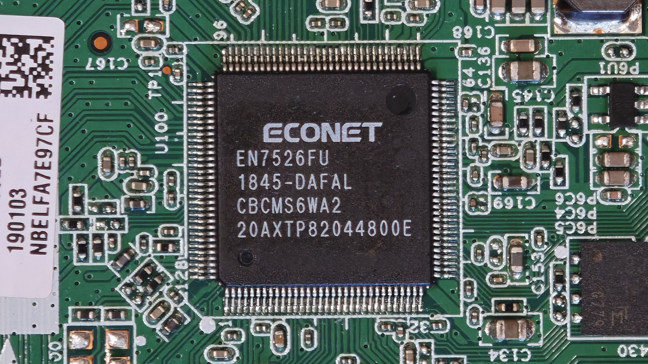 G-140W-MD 主控芯片特写:ECONET EN7526FU,QFP 封装,丝印批号 1845-DAFAL